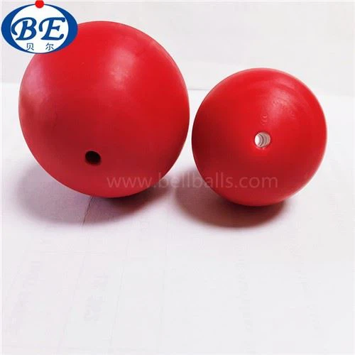 Cov khoom yas tawv nrog qhov